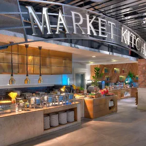 Movenpick & Convention Centre Klia Sepang